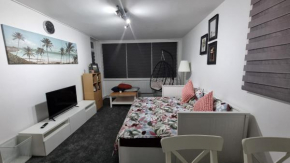 Amazing 1 bed entire flat with separate living room and kitchen in London